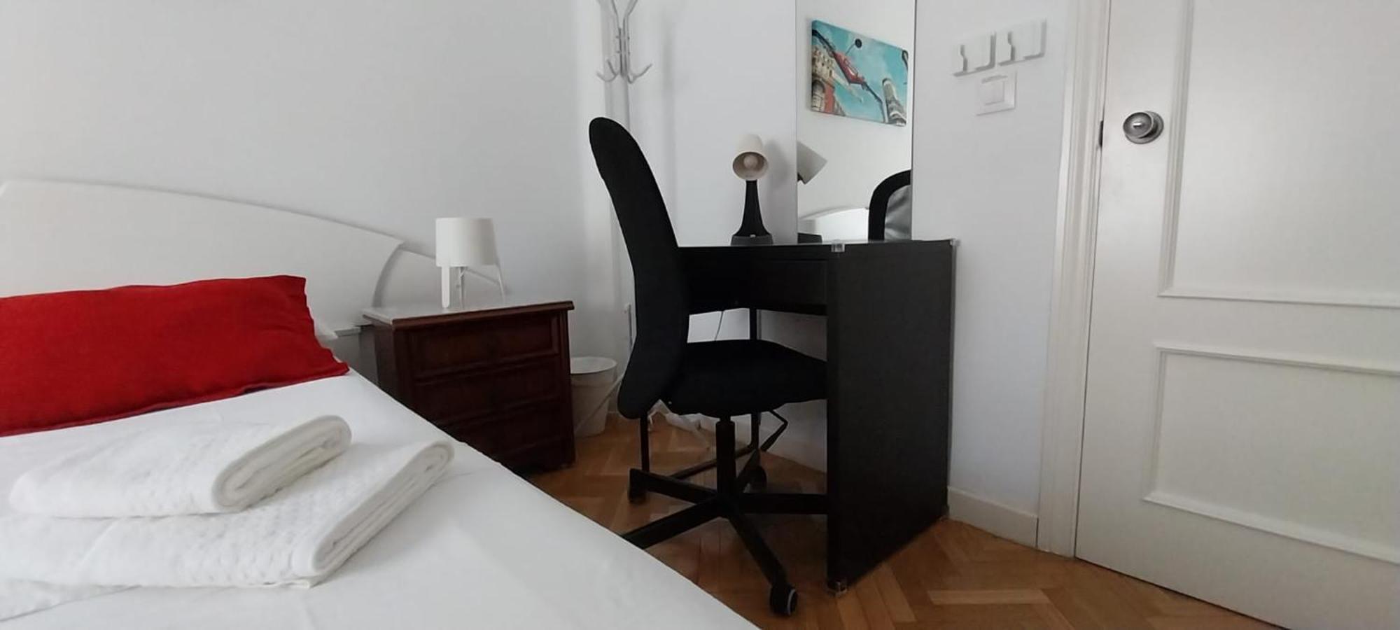 Madrid Center Room Private 7 Minutes Or 4 Metro Stops Екстер'єр фото